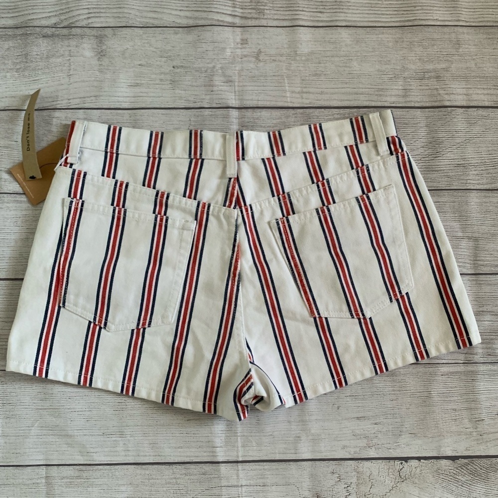 NWT Reformation Charlie White Blue Red Stripes Button Shorts in Size 31 - Picture 2 of 10